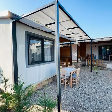 Ξενοδοχείο με διαμερίσματα Dorf Life Palamutbuekue