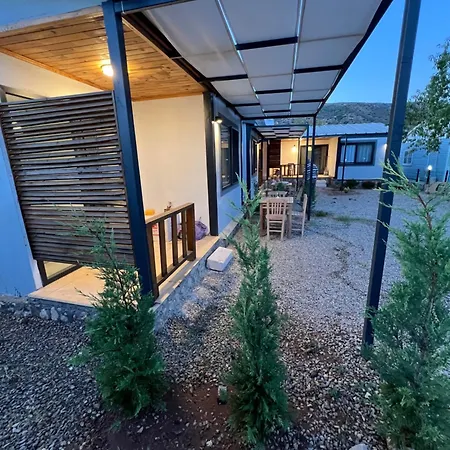 Ξενοδοχείο με διαμερίσματα Dorf Life Palamutbuekue